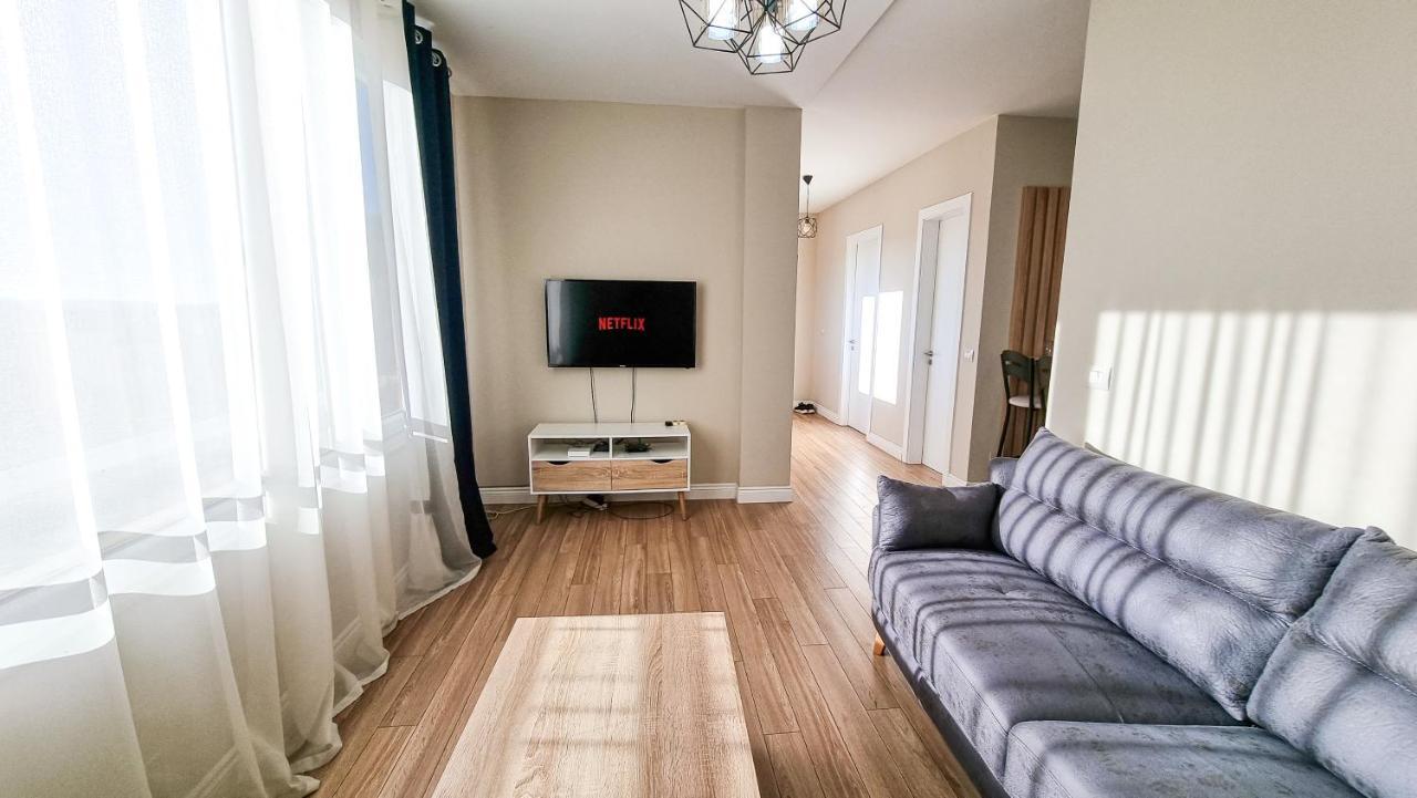 Skyline View 2Br Apartment Tirana Exterior foto